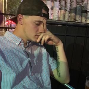 Meet your Posher, Tyler